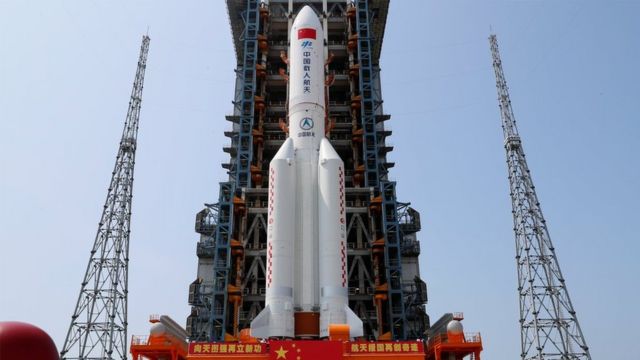 تعرف على آخر أخبار الصاروخ الصيني التائه بعد طمئنت الصين عن مصيره