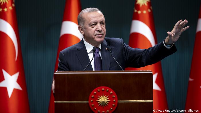 عبر تقنية الاتصال عن بعد: رجب طيب أردوغان يُشيد باستضافة قطر المنتدى الاقتصادي