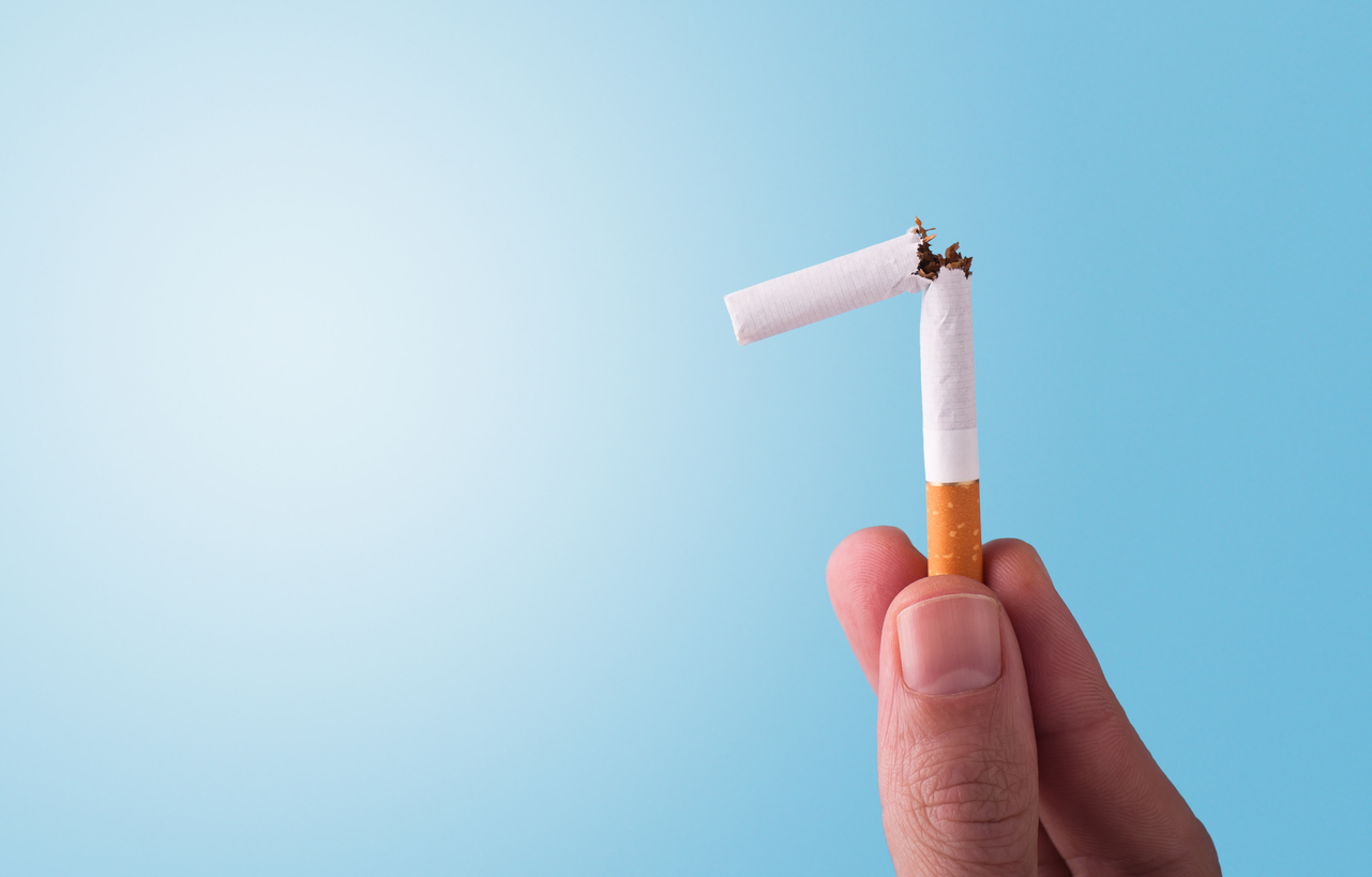 نسب الإقلاع عن التدخين في ارتفاع.. ماذا قال الدكتور عبد الحميد الخنجي حول هذا؟