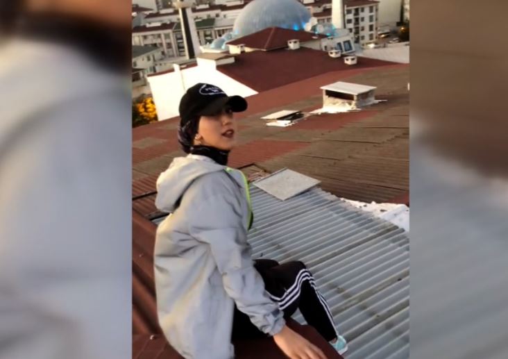 بالفيديو: الهوس يودي بحياة فتاة تركية أثناء تصويرها لمقطع فيديو