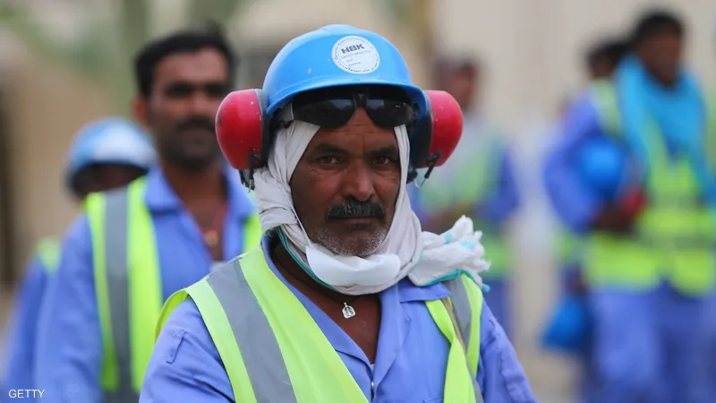 قطر تقدم 28 مليون دولار تعويضات لآلاف العمال العاملين في مشاريع المونديال