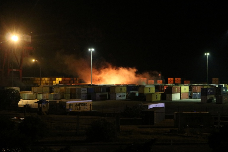 قصف إسرائيلي يطال مدينة اللاذقية السورية وفرق إخماد الحرائق تهب للنجدة