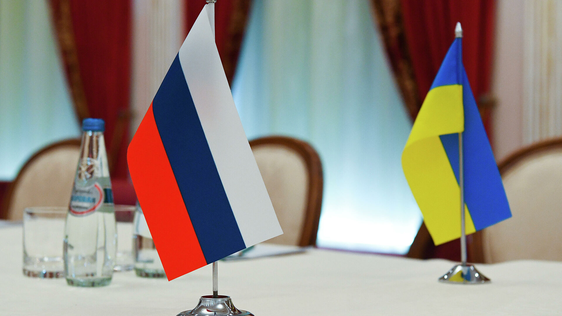 مفاوضات روسيا و أوكرانيا.. أوكرانيا تعلن إغلاق أربعة موانئ "لحين استعادة السيطرة عليها من القوات الروسية"