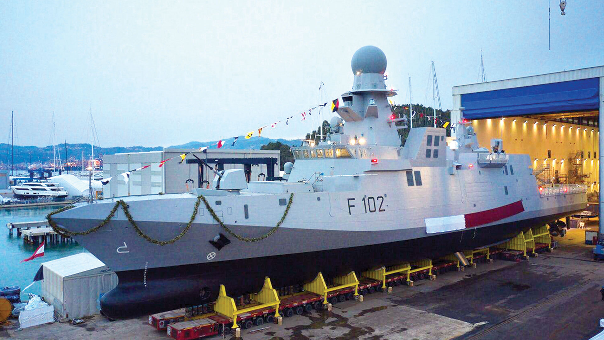 وزارة الدفاع القطرية تتسلم السفينة “دامسة” من إيطاليا