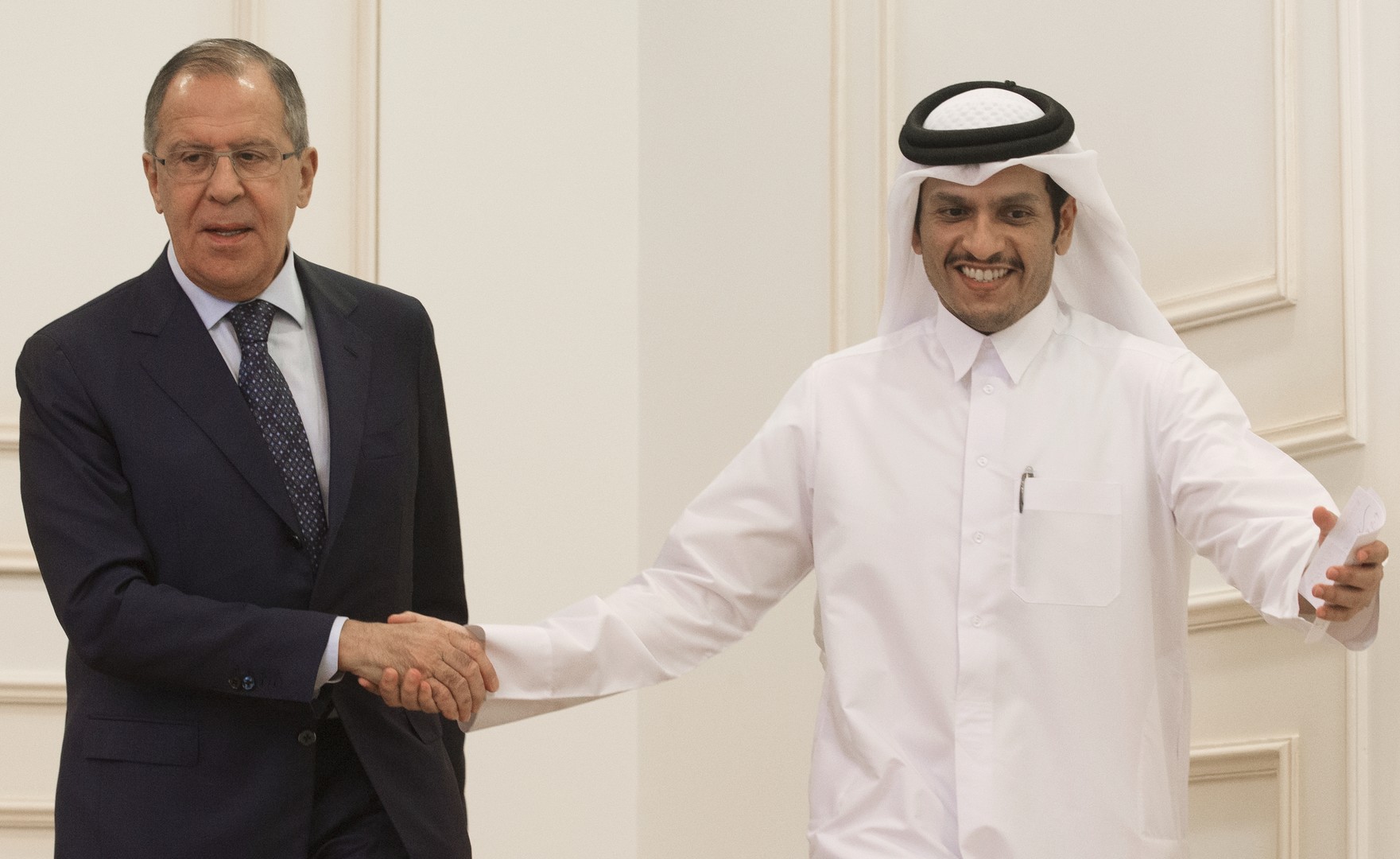 وزير خارجية قطر يجتمع مع نظيره الروسي على هامش الاجتماع الوزاري لمجلس التعاون