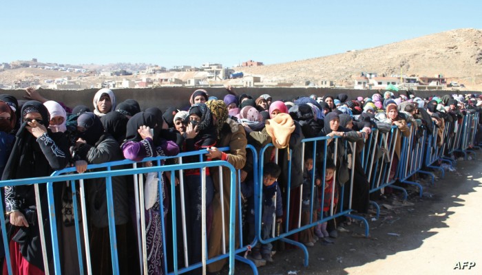 لبنان يبدأ إعادة اللاجئين إلى سوريا