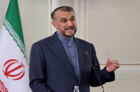 وزير خارجية إيران ينتقد تضامن أمريكا مع الاحتجاجات ببلاده.. ماذا قال؟