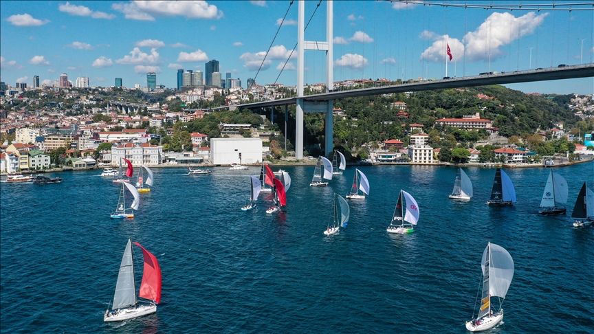 900 رياضي يتنافسون في بطولة الزوارق الشراعية بإسطنبول