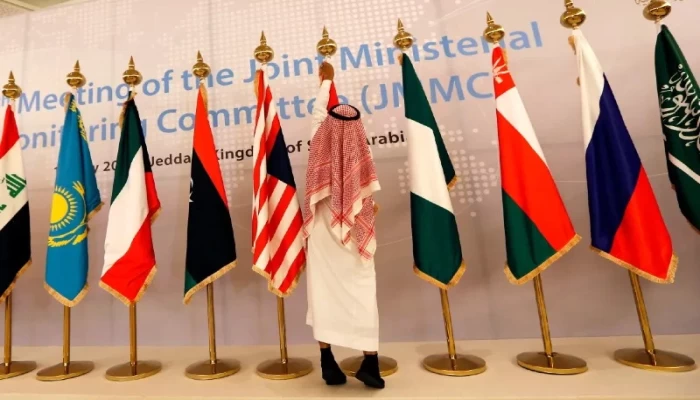 الإمارات والبحرين تدعمان موقف السعودية في أزمة "أوبك+"