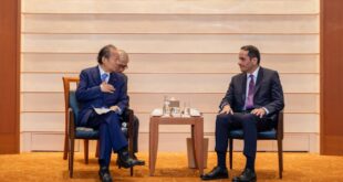 نائب رئيس مجلس الوزراء وزير الخارجية يجتمع مع رئيس الرابطة البرلمانية اليابانية للصداقة مع دولة قطر