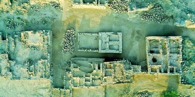 اكتشاف نقوش مسندية وقطع أثرية نادرة في السعودية