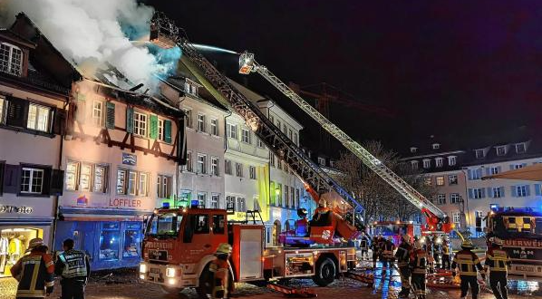 خسائر بقيمة مليوني يورو إثر اندلاع حريق ضخم في عدة مبان بجنوب غرب ألمانيا