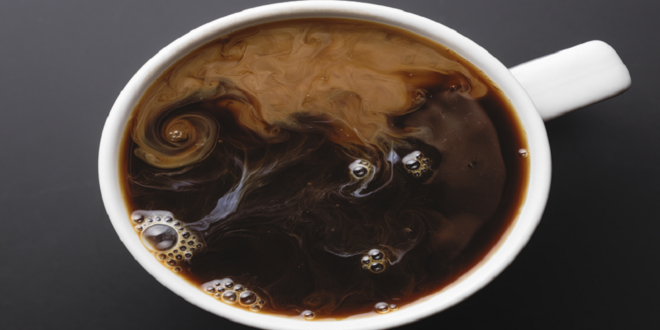 "إضافة الملح إلى القهوة الصباحية" تنتشر عبر الإنترنت لسبب غريب نوعا ما!.. هل ستجرب ذلك؟
