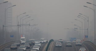 تلوث الهواء يفاقم حالة المصابين بكوفيد - تعبيرية