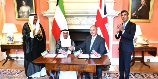 الكويت وبريطانيا توقّعان مذكرة تفاهم للشراكة الاستثمارية