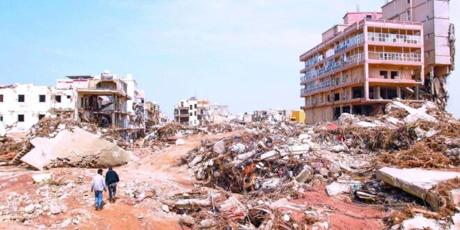 إعلام ليبي: فريق تابع لحكومة الوحدة يقول 1500 مبنى تضرر جراء السيول في درنة
