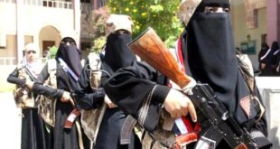 انقلابيو اليمن يخضعون 90 فتاة للتعبئة الفكرية وفنون القتال