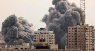 «طوفان» الغارات الجوية «يُغرق» غزة في بحر دماء