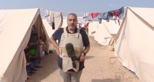 حرب غزة: بي بي سي من مخيم في غزة حيث يعيش آلاف النازحين