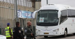 «السجون الإسرائيلية» تعلن إطلاق سراح 39 فلسطينياً بموجب الاتفاق مع «حماس»