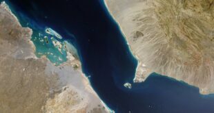 البحرية البريطانية: تقارير عن تحليق مسيّرات من اتجاه اليمن وانفجار قرب مضيق باب المندب