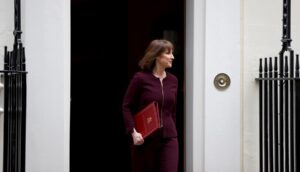 UK: Cutting Ties with China is Foolish!