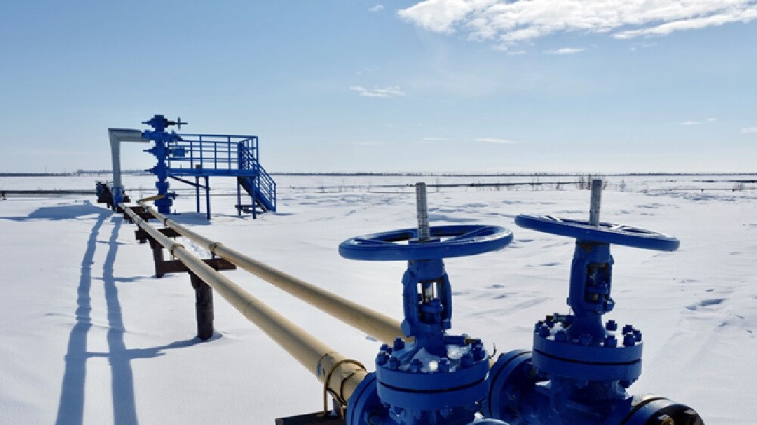 Afghanistan and Russia Sign Agreements on Trade, Transportation, and Gas Exploration