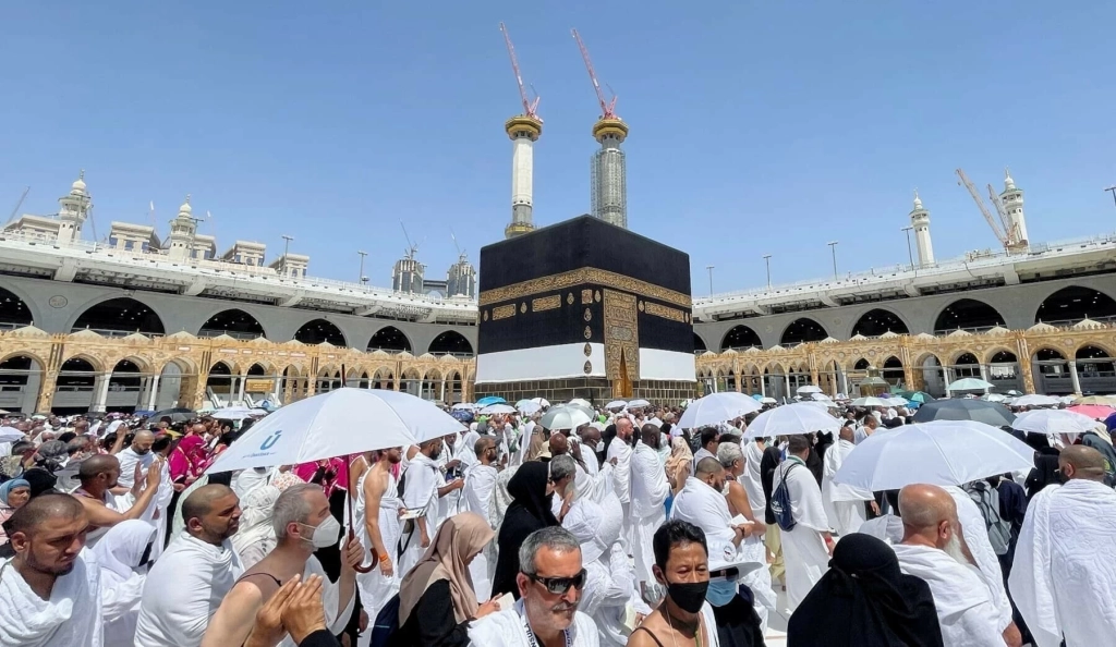 Deputy Emir of Mecca Announces Successful Hajj Pilgrimage This Year